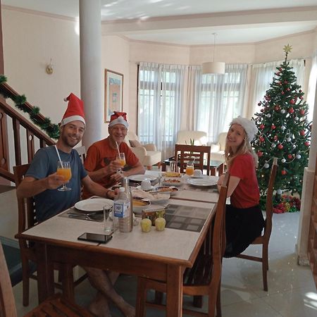 Crown Hills Kandy Inn Екстер'єр фото