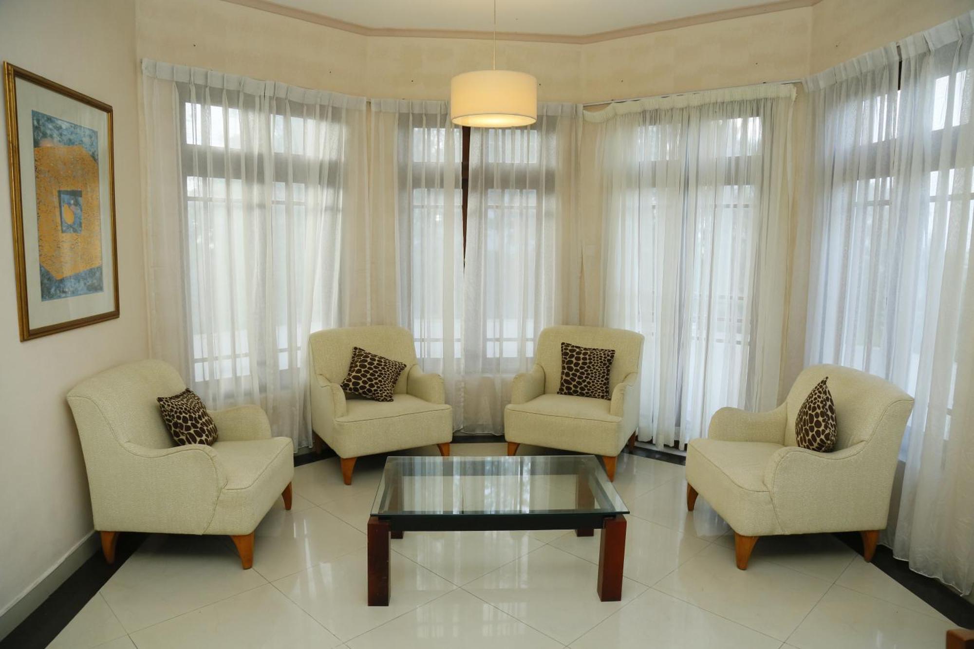 Crown Hills Kandy Inn Екстер'єр фото