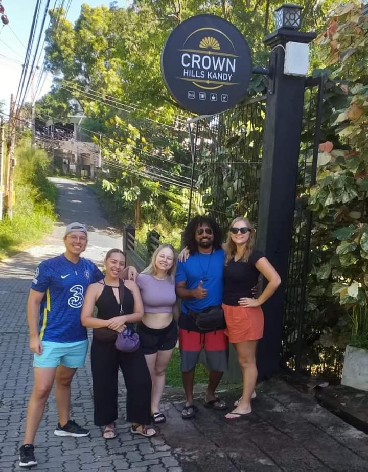 Crown Hills Kandy Inn Екстер'єр фото